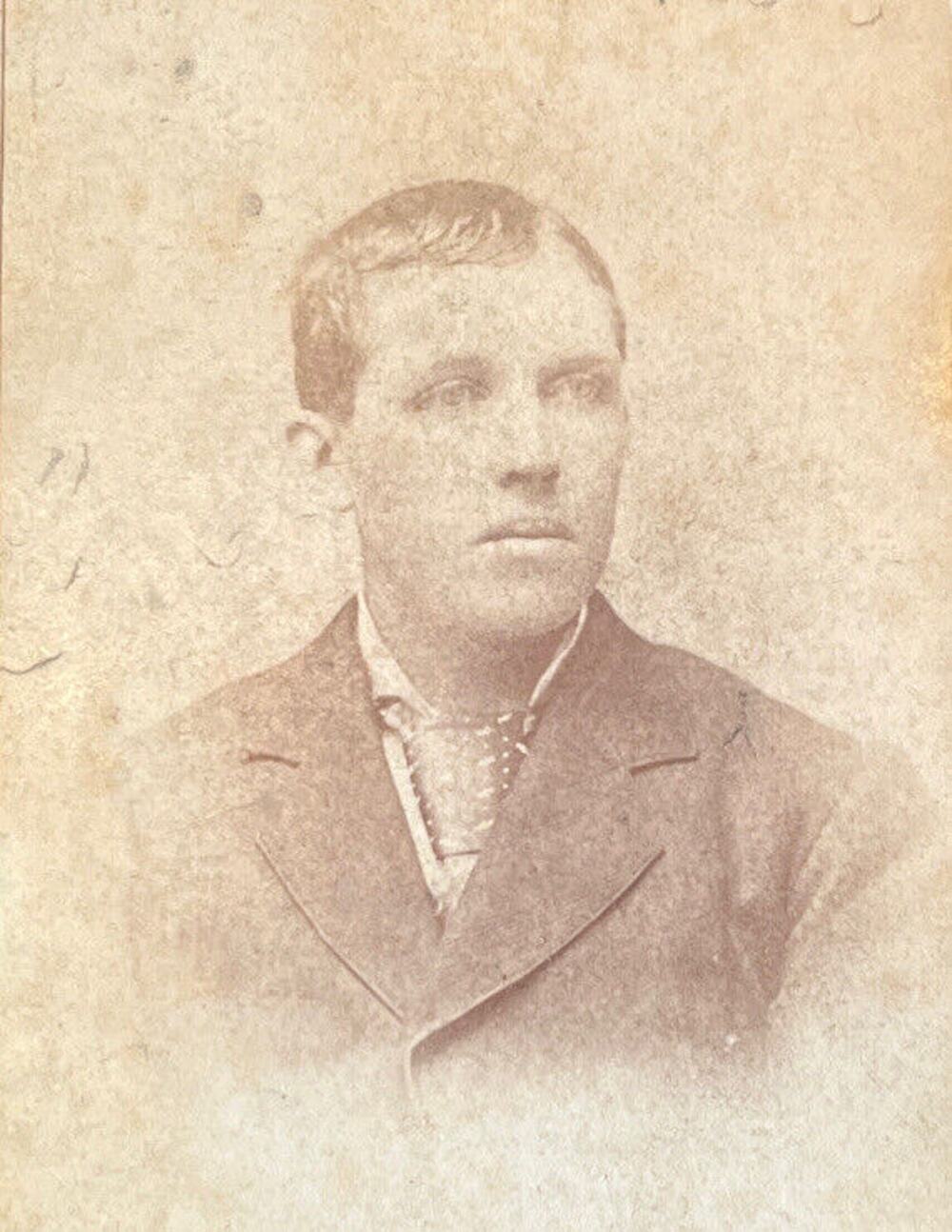 Antique CDV Carte de Visite Photography Sepia A. Kraft Handsome Young Man GUC